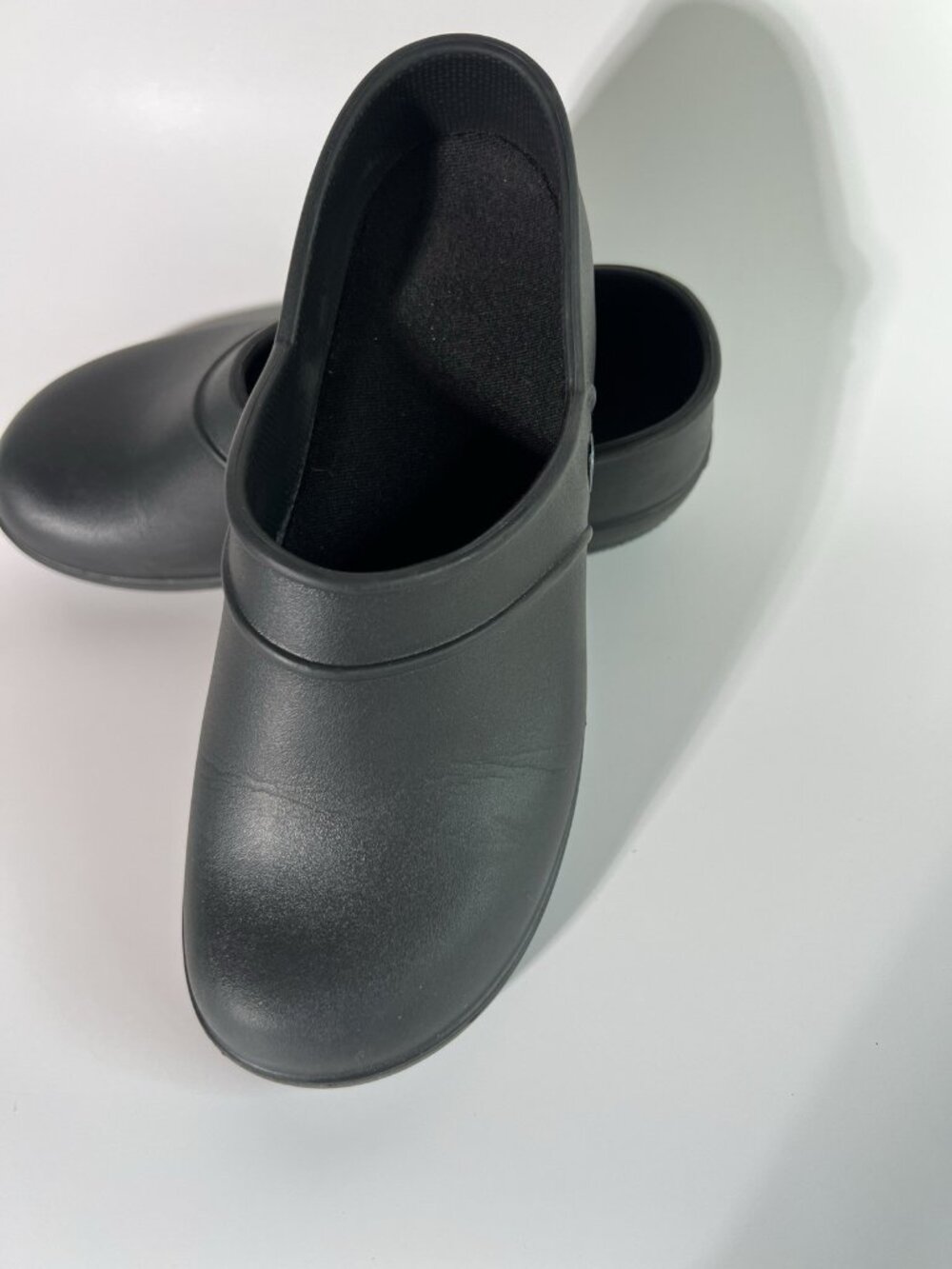 Crocs Neria Womens Size 8 Black Lightweight Comfort Work Clogs - Picture 8 of 9